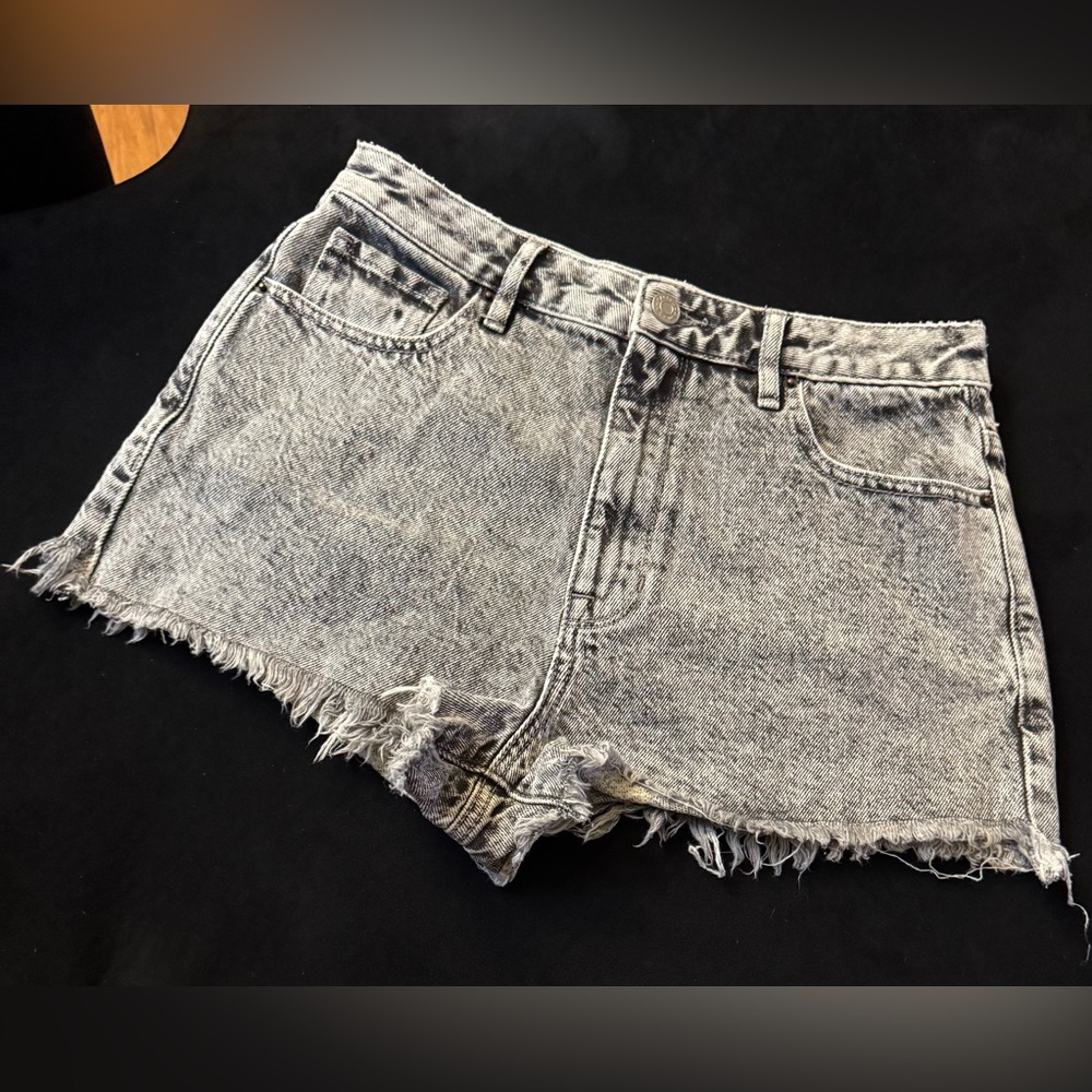PacSun High Rise Festival Denim Shorts Size 27 (sz 5) Gray Acid Wash Frayed Hem